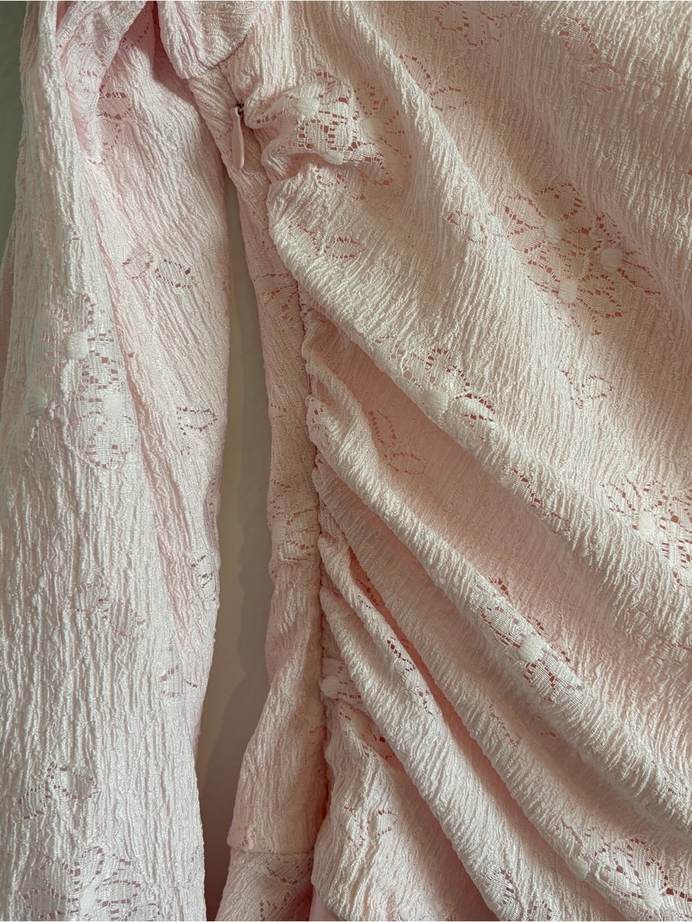 Cider Light Pink Off-Shoulder Daisy Lace Blouse - Picture 7 of 8